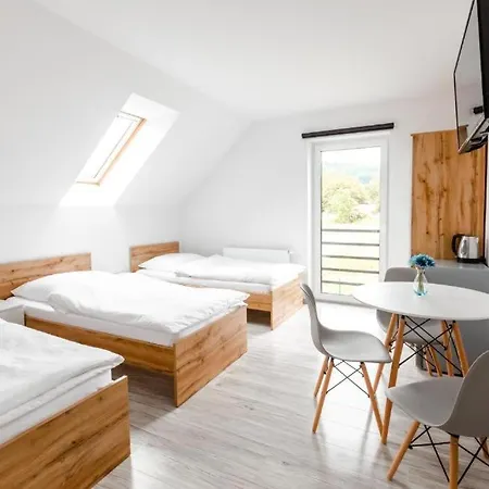 Goscinne Topola בית אירוח